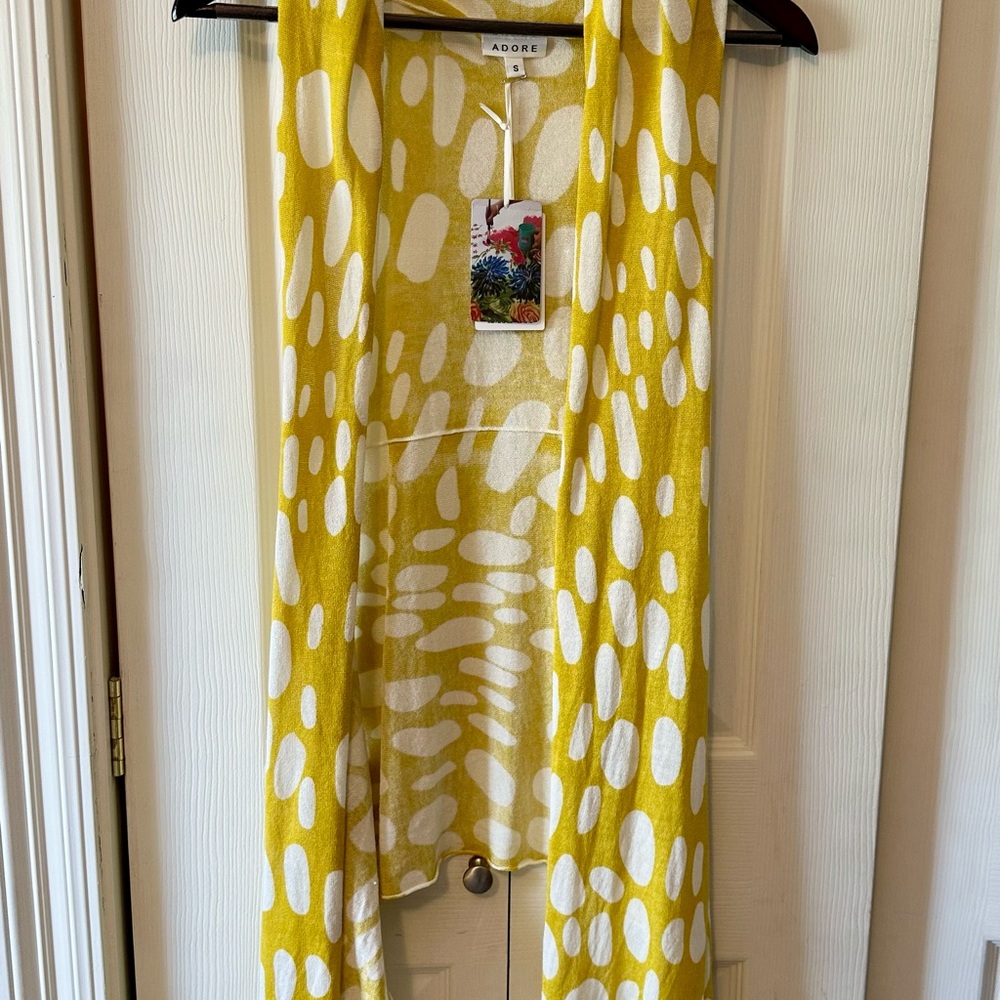 Adore Vibrant Yellow and White Scarf